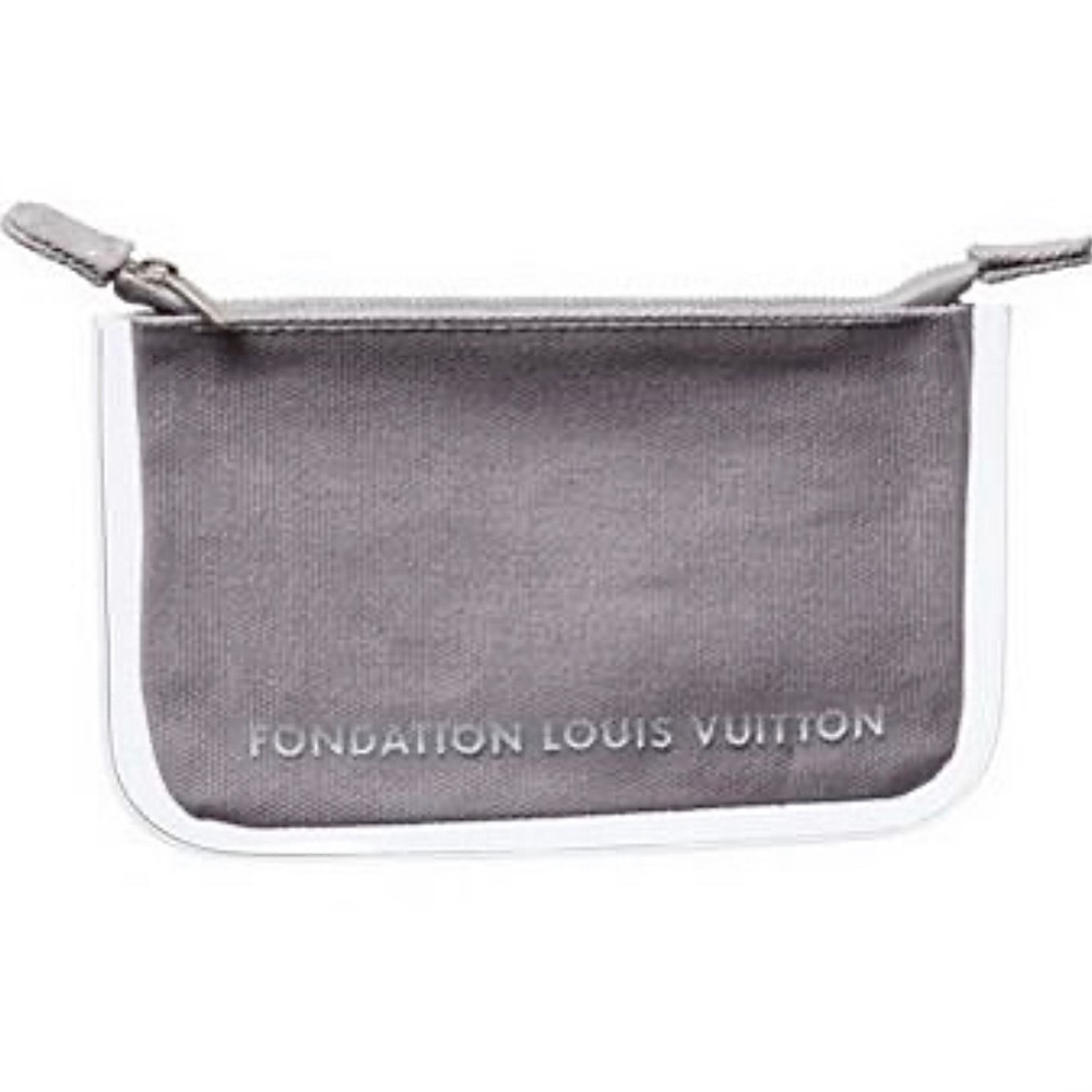 🧡 Fondation Louis Vuitton | Pouches & Cosmetic Bags